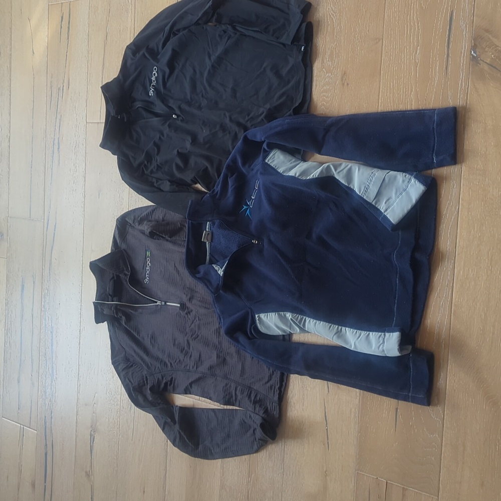 Lot of 3 pre-owned long sleeve tops